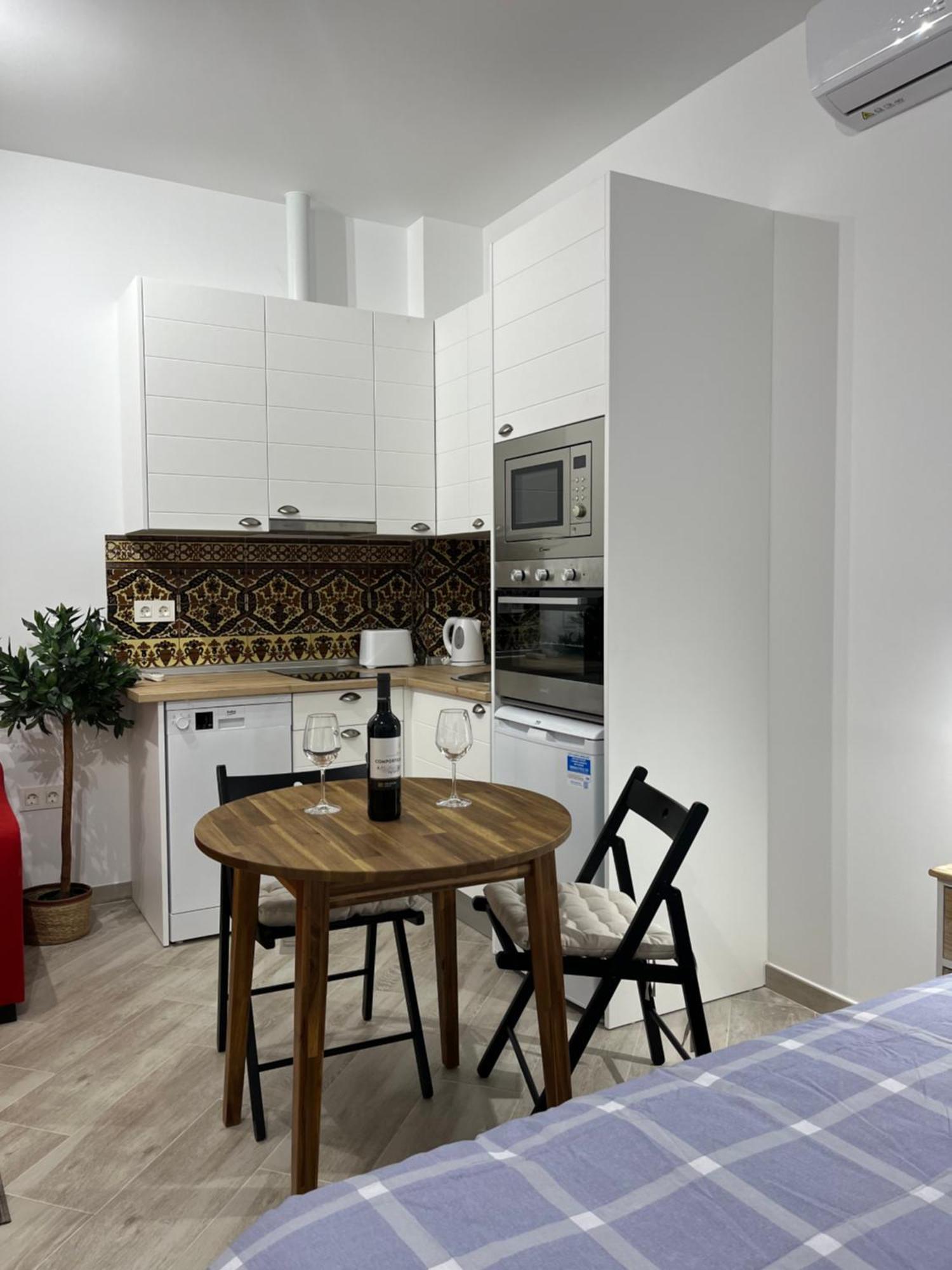 Malasana 51, New Art Apartment, Breakfast Included, Historic Center, Quite Neighborhood, Ml Málaga Buitenkant foto