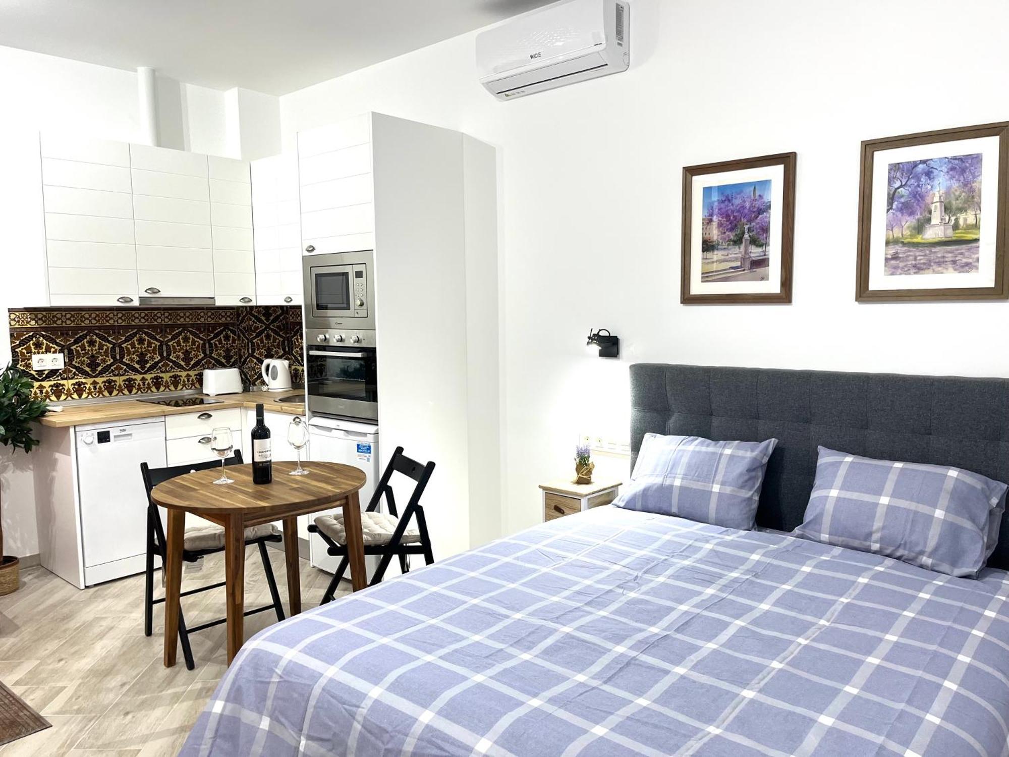 Malasana 51, New Art Apartment, Breakfast Included, Historic Center, Quite Neighborhood, Ml Málaga Buitenkant foto